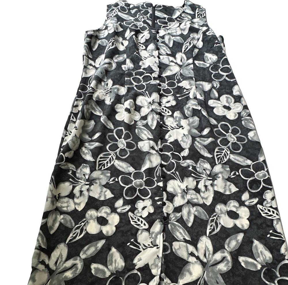 S. Roberts Women’s Black/White Floral Sleeveless Midi Shift Dress Zip Button Bow